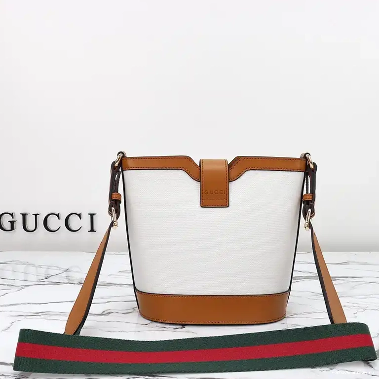 Fashionrepsfam ru Prada 2407YZ0005 Bags 0814